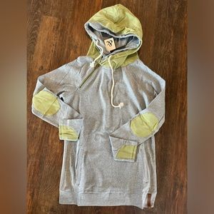 Women’s NWT Ampersand Ave. double hooded sweatshirt